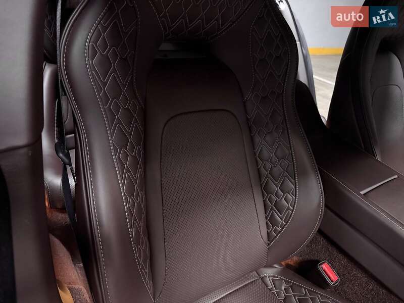 Седан Aston Martin Rapide 2015 в Киеве