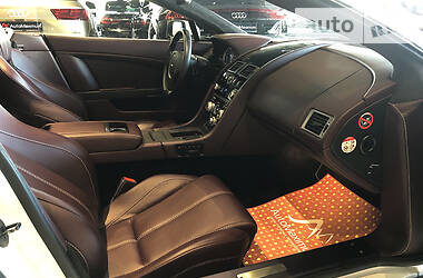 Кабриолет Aston Martin V8 Vantage 2009 в 