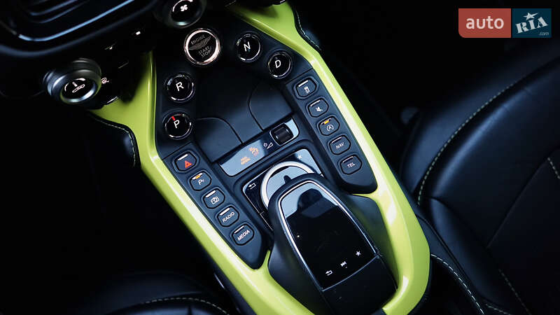 Купе Aston Martin Vantage 2018 в Львові