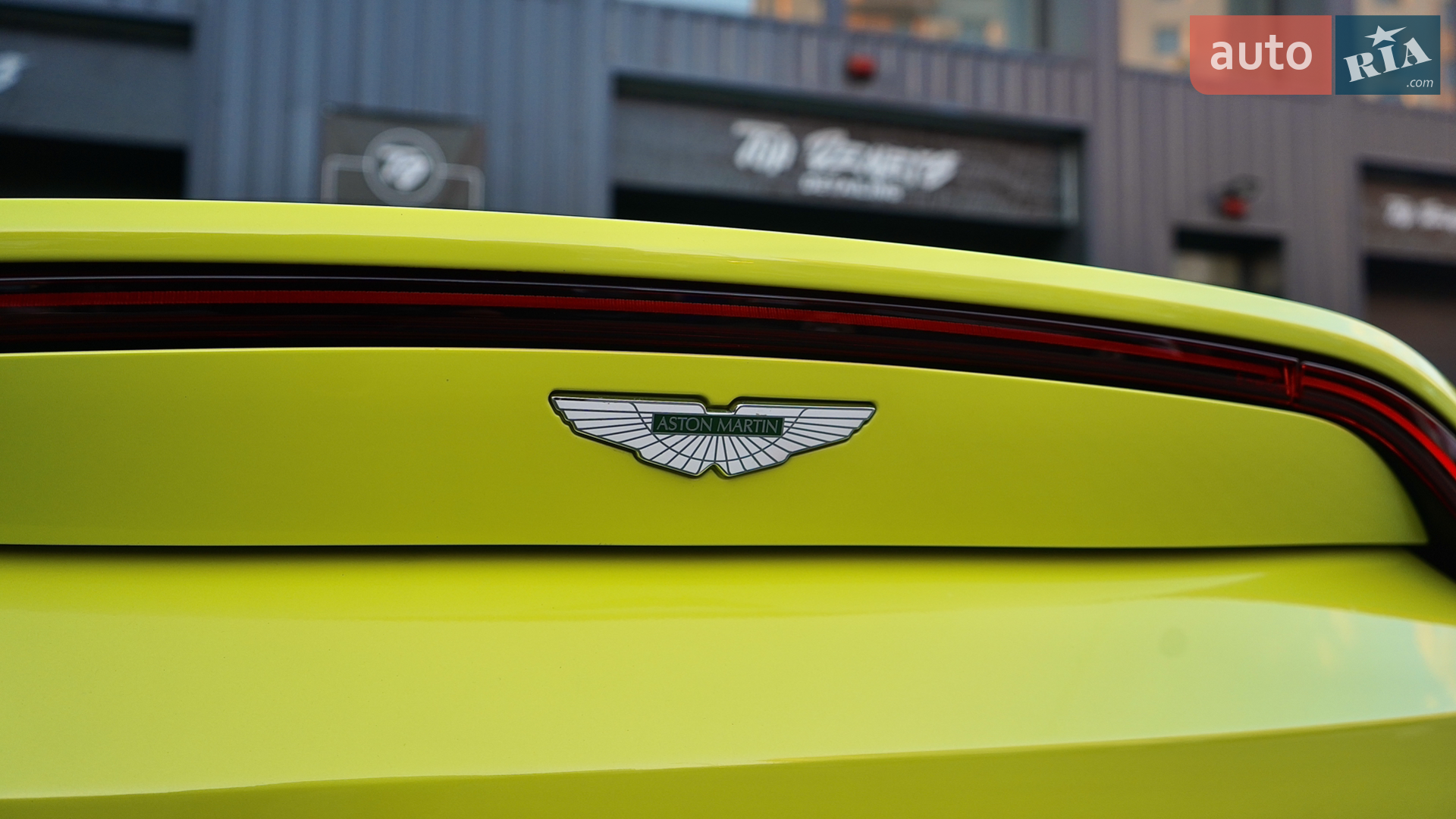 2018 Aston Martin V8 Vantage - мініатюра 25