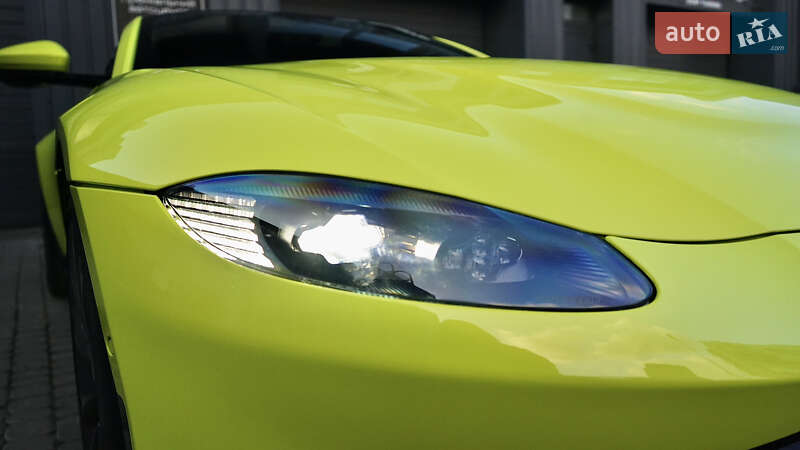 Купе Aston Martin Vantage 2018 в Львові
