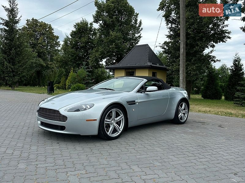 Aston Martin Vantage, фото з оголошення