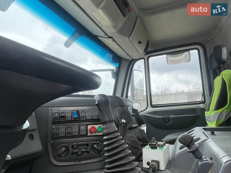 Самоскид Astra HD8 series 2010 в Києві