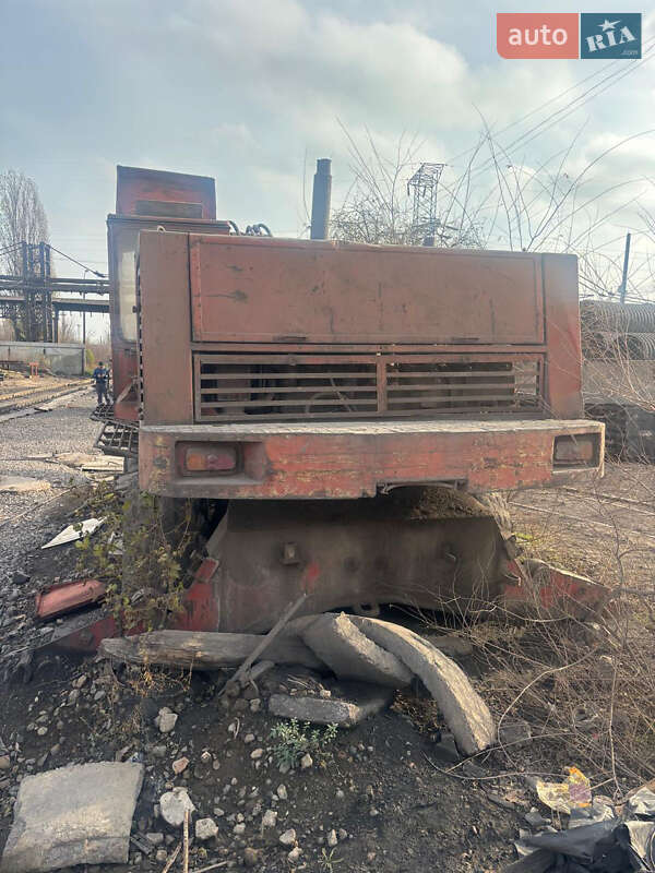 Колесный экскаватор АТЕК ЭО 4321 1987 в Кривом Роге