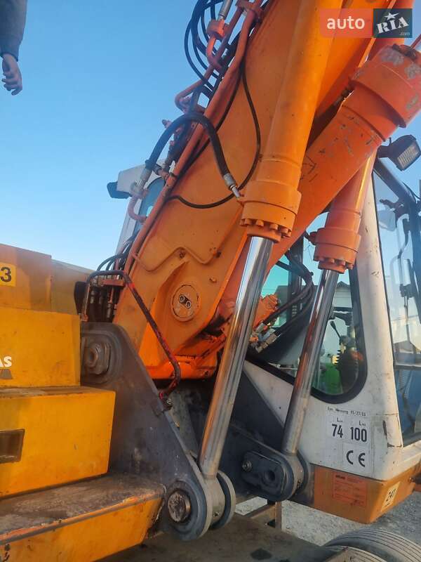 Экскаватор погрузчик Atlas 1404 2002 в Черновцах