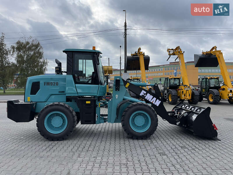 Фронтальні навантажувачі Atlas 230 2025 в Луцьку