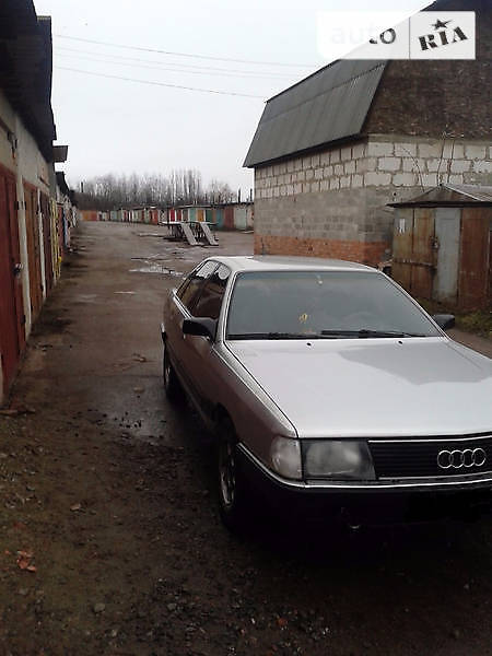 Седан Audi 100 1990 в Житомире