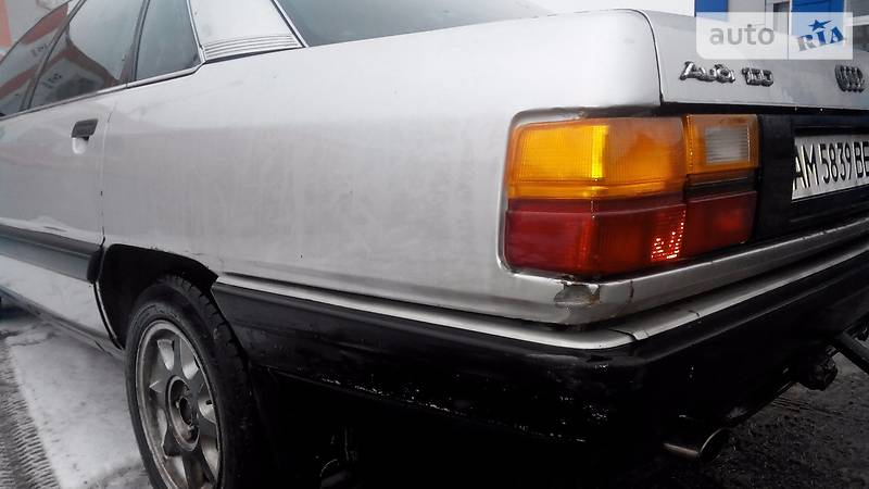 Седан Audi 100 1990 в Житомире