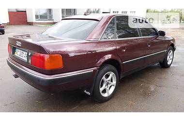 Седан Audi 100 1992 в Ровно