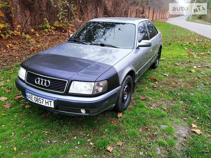 Седан Audi 100 1991 в Днепре