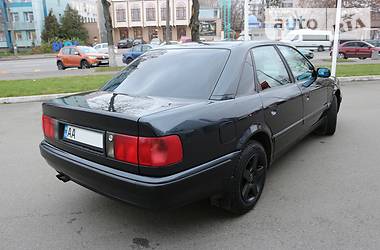 Седан Audi 100 1992 в Киеве