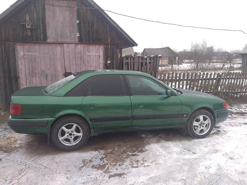 Седан Audi 100 1992 в 