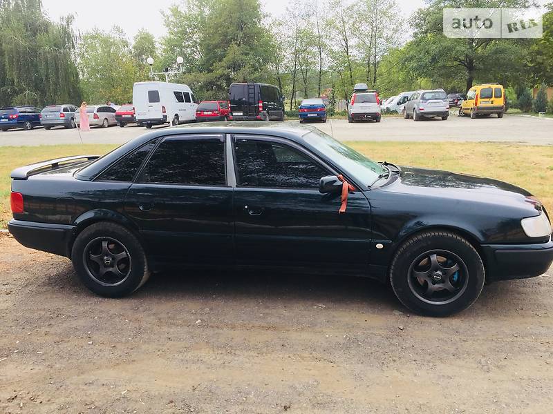 Седан Audi 100 1993 в Ужгороді