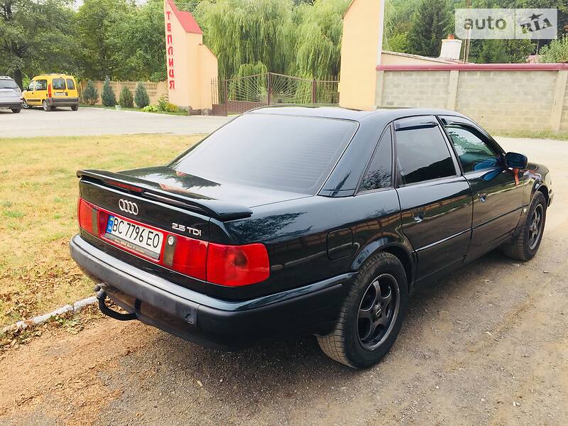 Седан Audi 100 1993 в Ужгороді