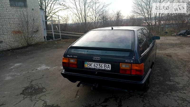 Універсал Audi 100 1988 в Рівному