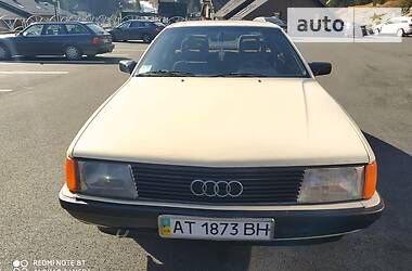 Седан Audi 100 1987 в Богородчанах
