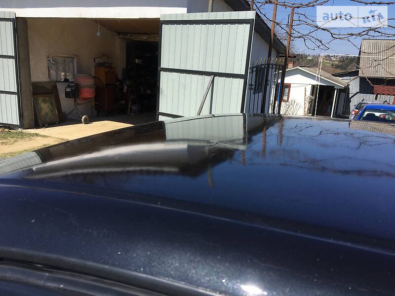 Седан Audi 100 1993 в Вижниці