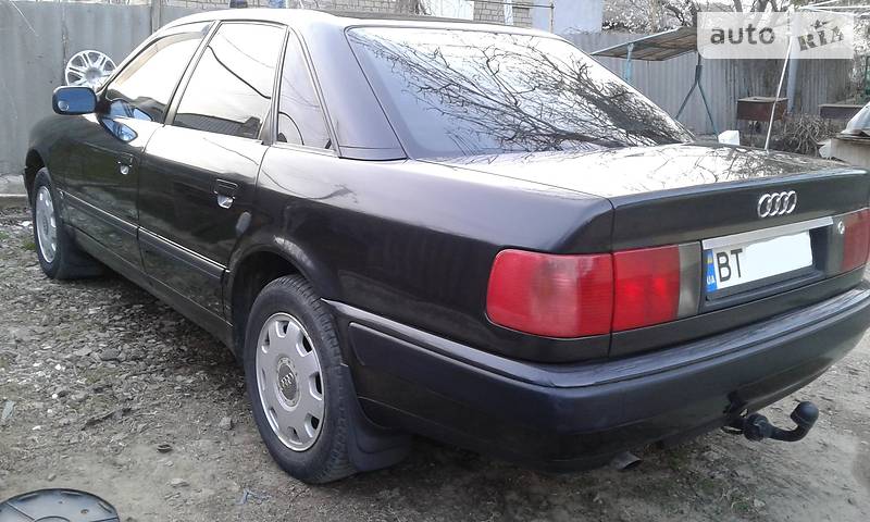 Седан Audi 100 1991 в Херсоне