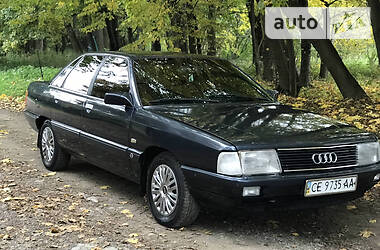 Седан Audi 100 1989 в Чорткове