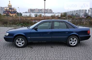 Седан Audi 100 1993 в Львові