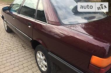 Седан Audi 100 1990 в Надворной