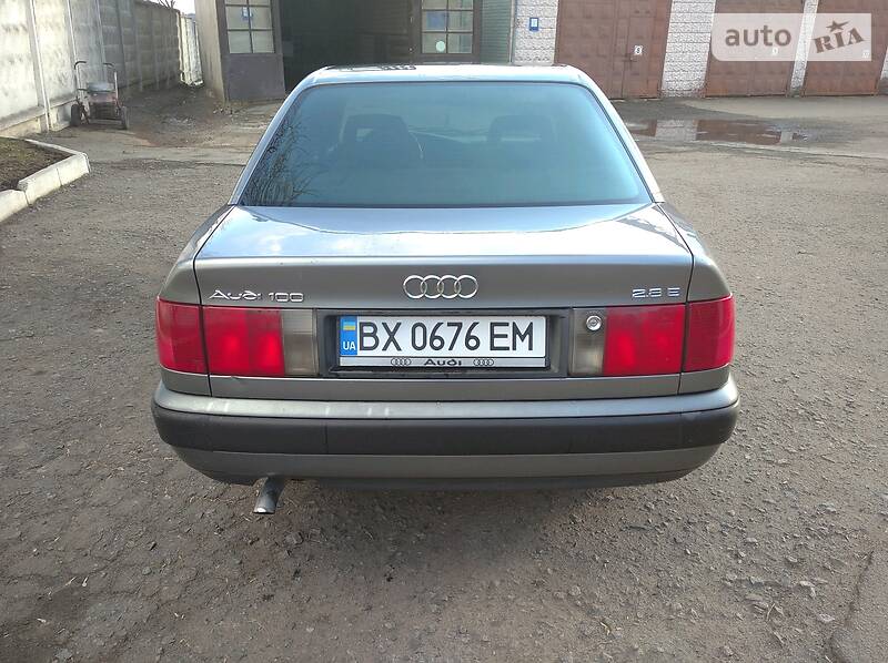 Седан Audi 100 1991 в Летичеве