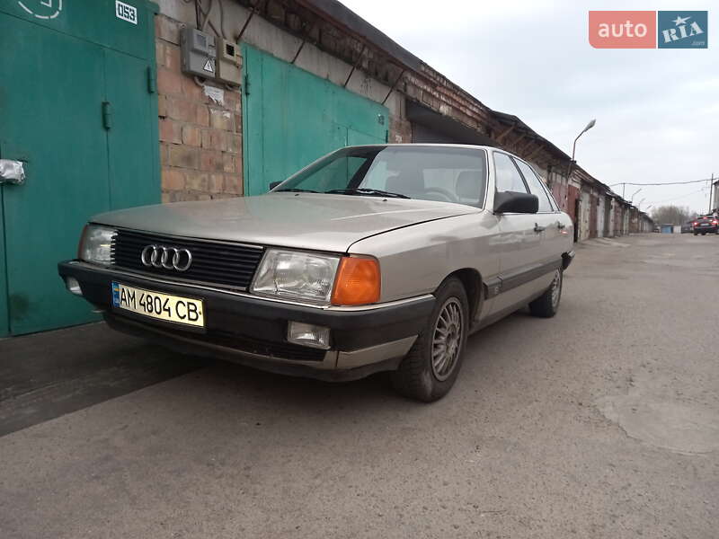 Седан Audi 100 1986 в Киеве фото 17 Седан Audi 100 1986 в Киеве