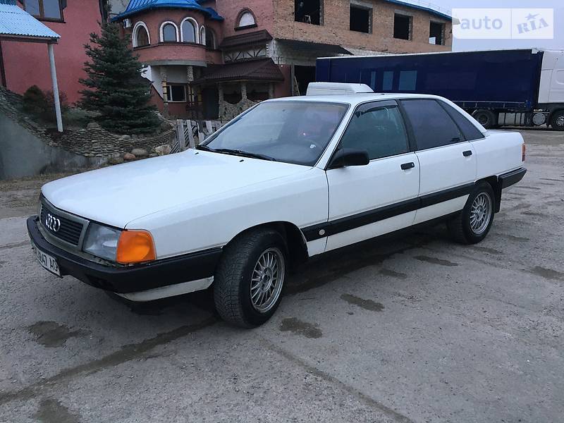 Седан Audi 100 1989 в Ковеле