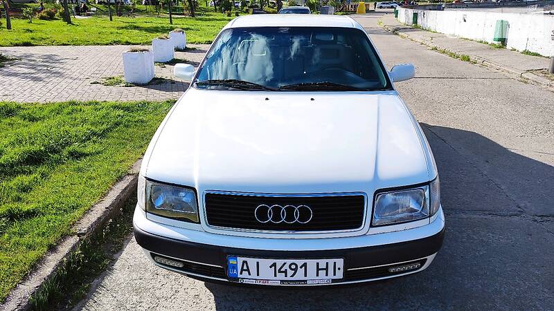 Седан Audi 100 1992 в Вышгороде