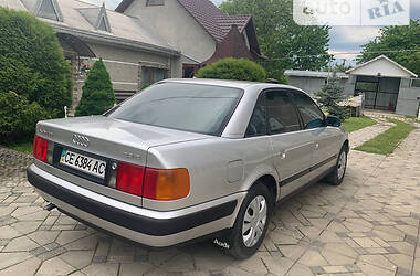 Седан Audi 100 1991 в Чернівцях