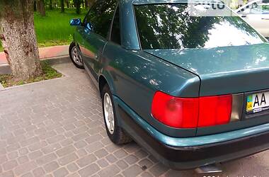 Седан Audi 100 1991 в Виннице