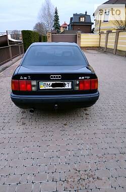 Седан Audi 100 1992 в Глухове