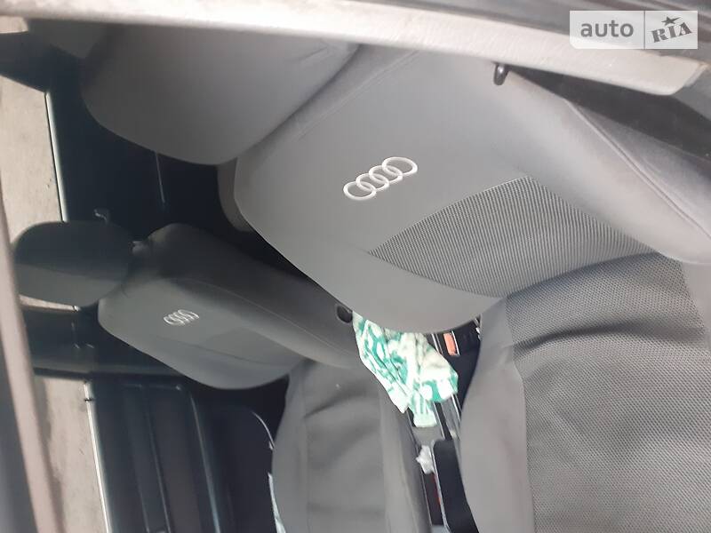 Седан Audi 100 1992 в Ананьїві