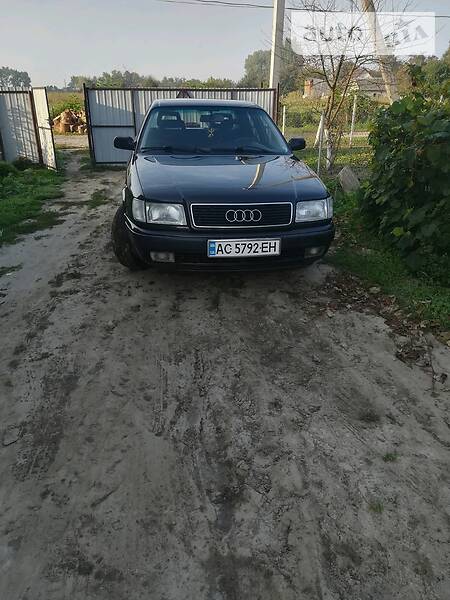 Audi 100