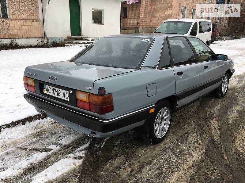 Седан Audi 100 1990 в Ковеле