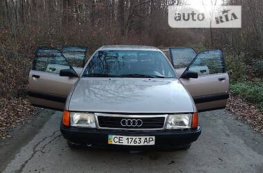 Седан Audi 100 1988 в Глибокій