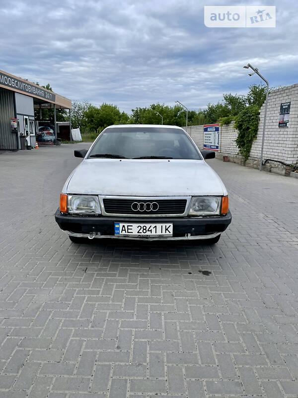 Универсал Audi 100 1989 в Смеле