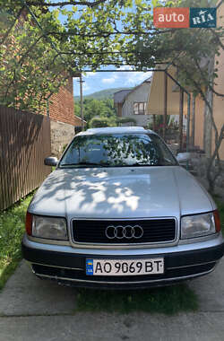 Седан Audi 100 1992 в Сваляве