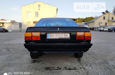 Седан Audi 100 1984 в Бучаче