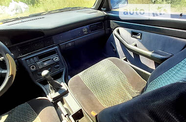 Седан Audi 100 1988 в Шумську