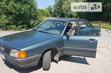 Седан Audi 100 1989 в Лысянке