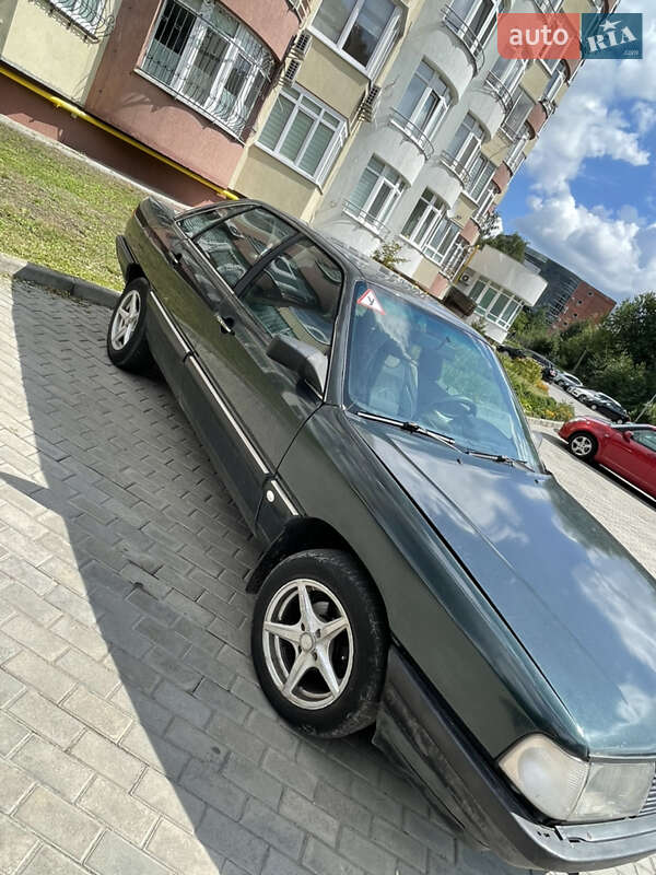 Седан Audi 100 1987 в Львове