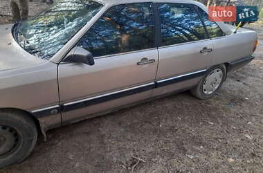 Седан Audi 100 1987 в Чернігові