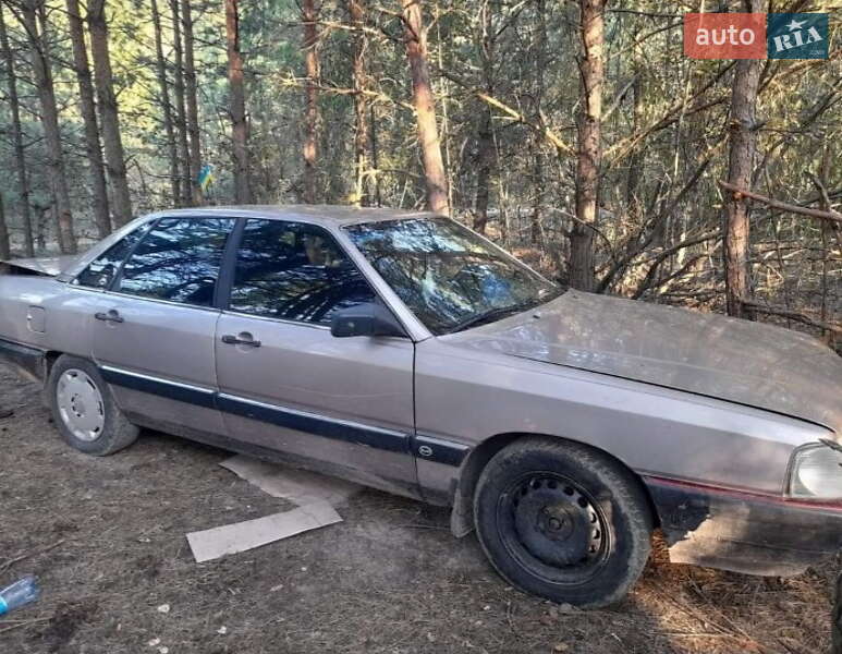 Седан Audi 100 1987 в Чернігові