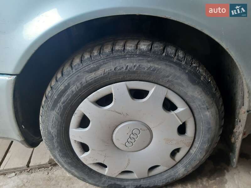 Седан Audi 100 1991 в Чорткове