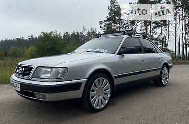 Седан Audi 100 1991 в Києві