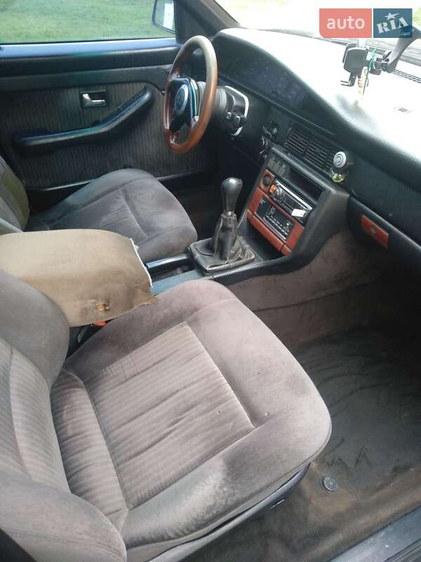 Универсал Audi 100 1990 в Сторожинце