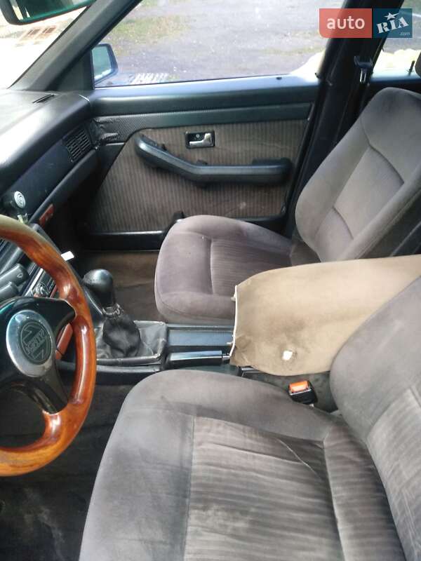 Универсал Audi 100 1990 в Сторожинце