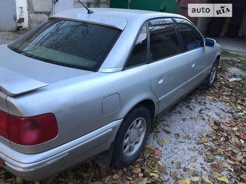 Седан Audi 100 1993 в Николаеве