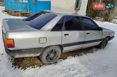 Седан Audi 100 1990 в Черновцах